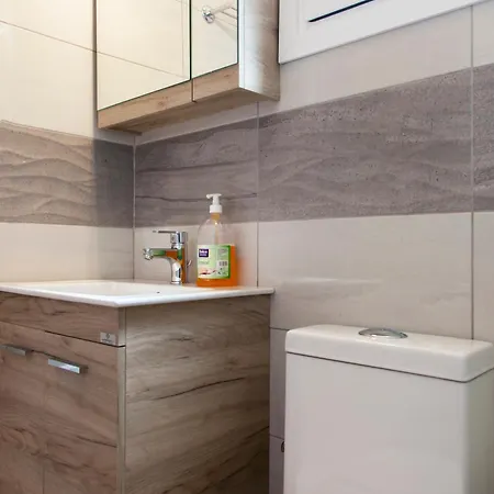 Daire Voula Agios Ioannis 1 *